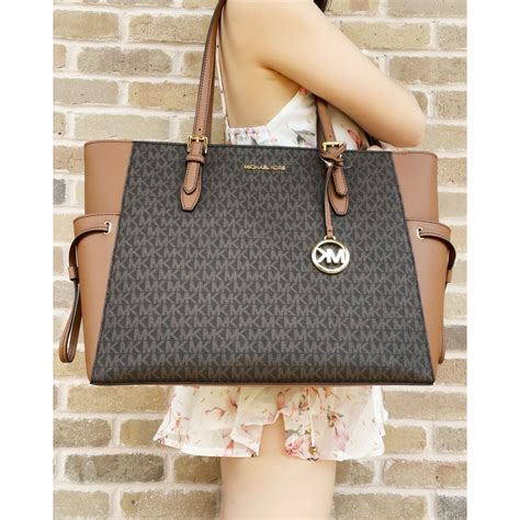 michael kors tote bag price